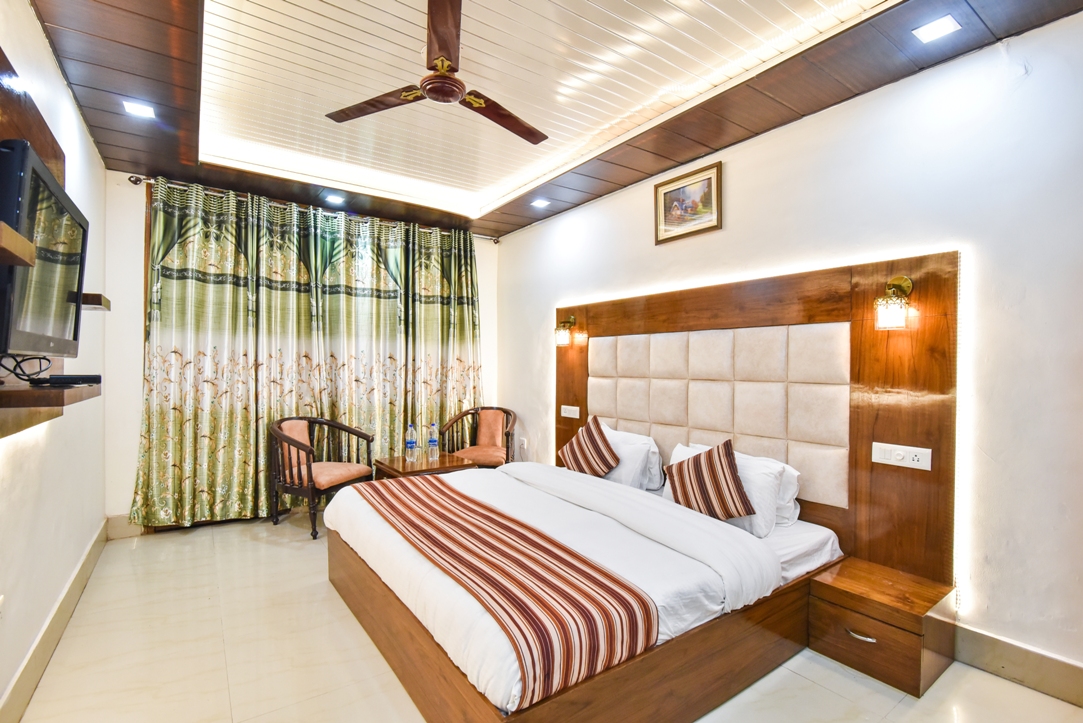 Himalayan Dalhousie room
